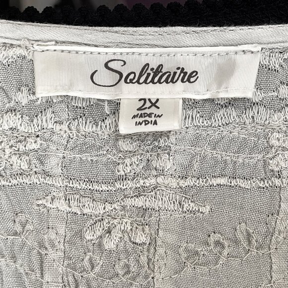 SOLITAIRE Women’s Boho Embroidered Gray Tunic Top Size 2X - Picture 9 of 11